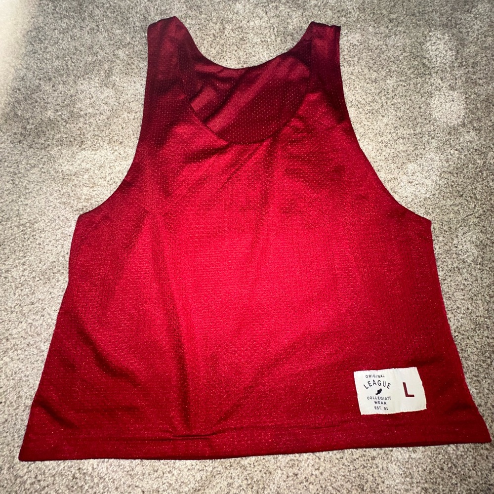 NWOT MENS WORKOUT PINNIE TANK TOP. MUST BE BUNDLED